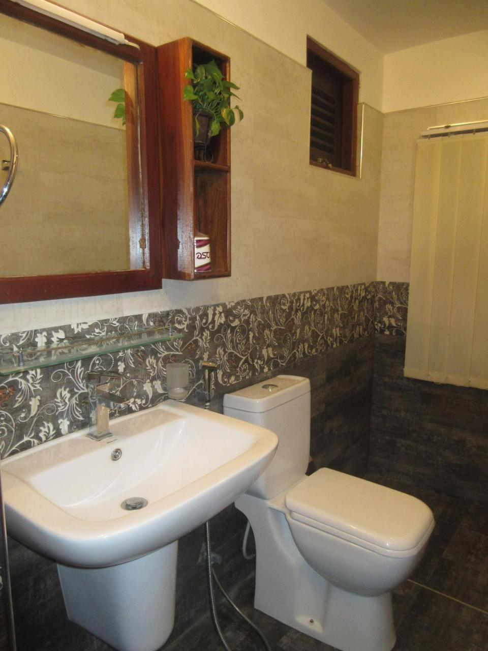 So What Boutique Hotel Negombo Bagian luar foto