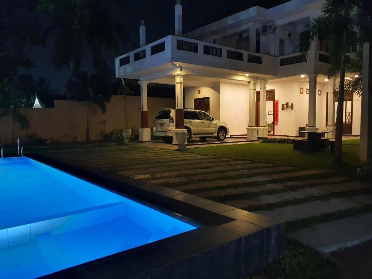 So What Boutique Hotel Negombo Bagian luar foto